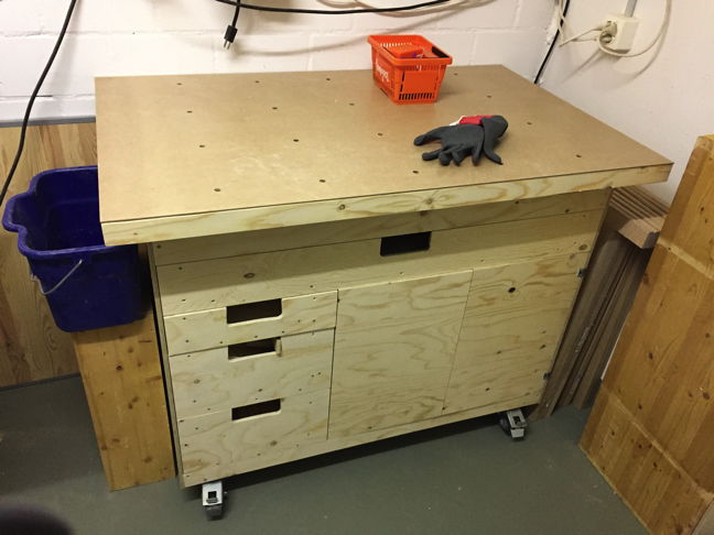 The finished workbench.